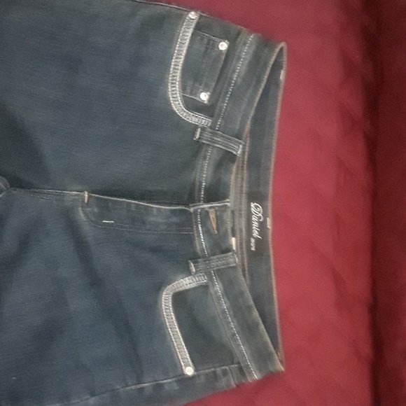 Jean - Picture 3 of 5